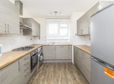 Flat-let-agreed-Shoreditch-london-3254-view1