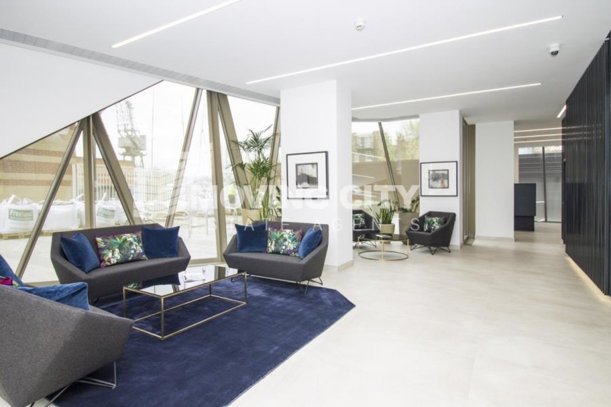 Apartment-for-sale-South Quay-london-2845-view11