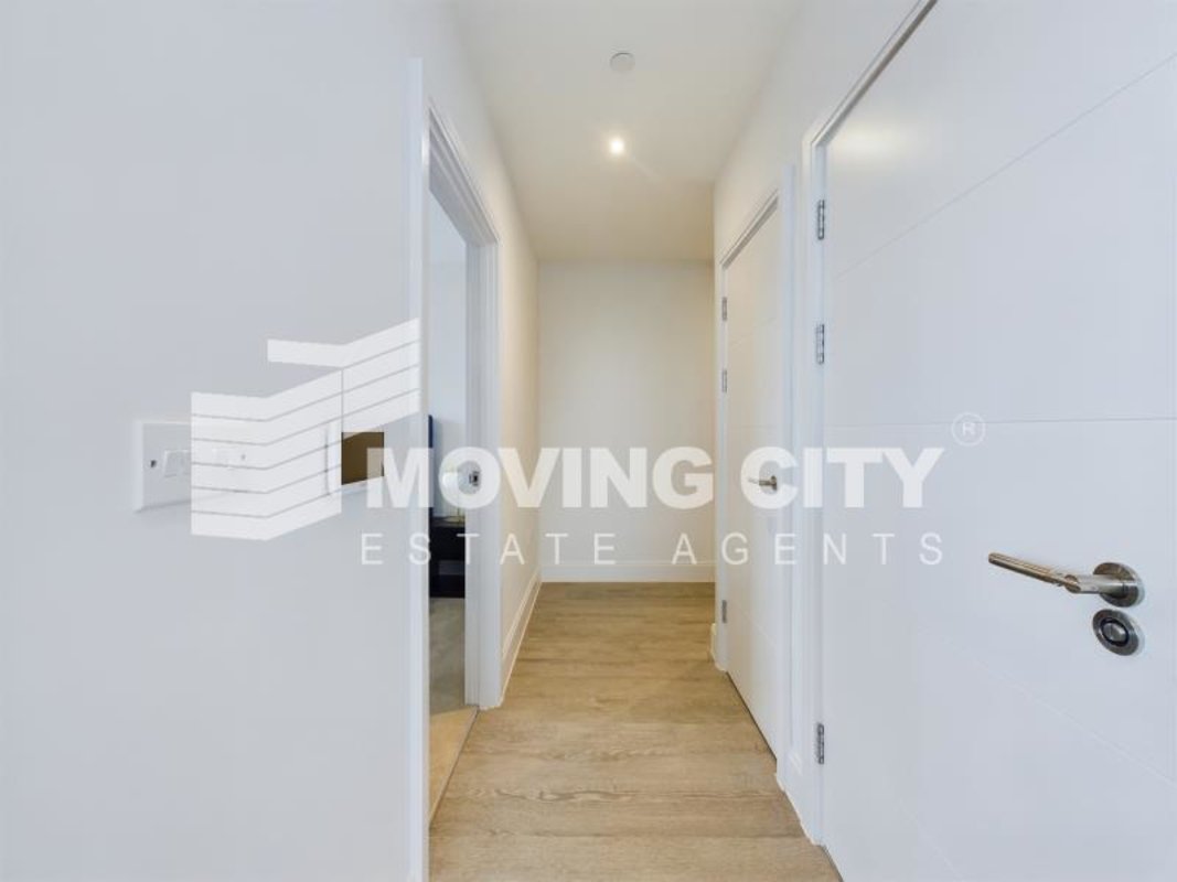 Apartment-let-agreed-Slough-london-3464-view8