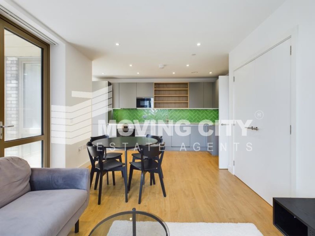 Apartment-let-agreed-Poplar-london-3497-view4