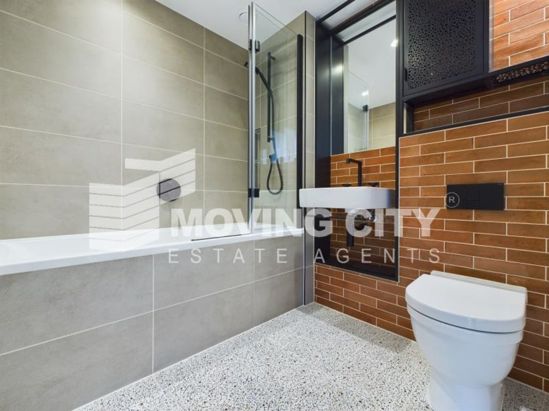 Apartment-let-agreed-Poplar-london-3465-view3