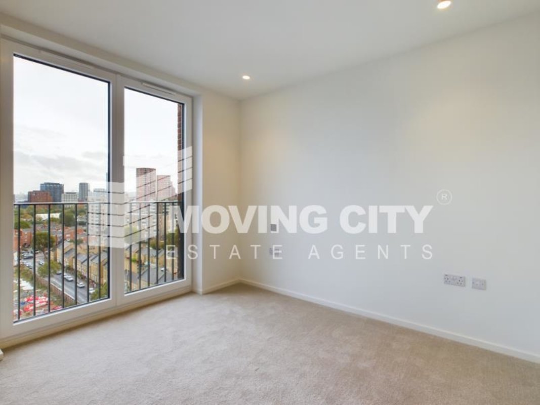 Apartment-let-agreed-Poplar-london-3465-view4