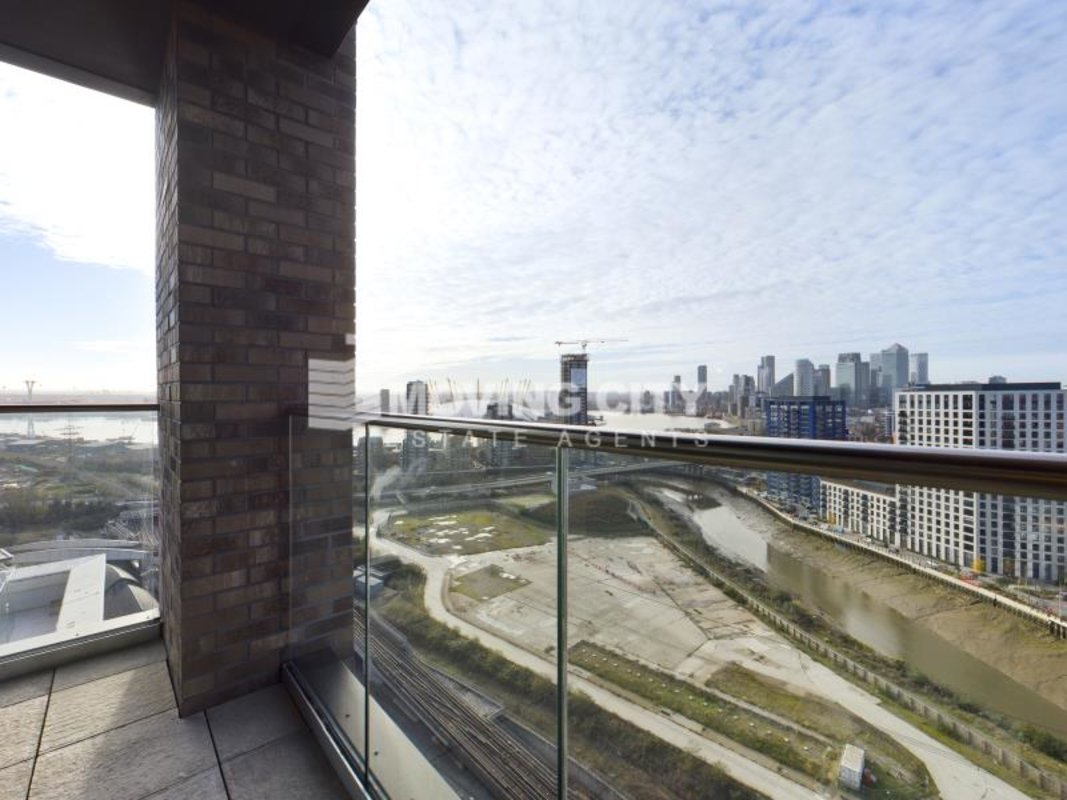 Apartment-let-agreed-Canning Town-london-3179-view5