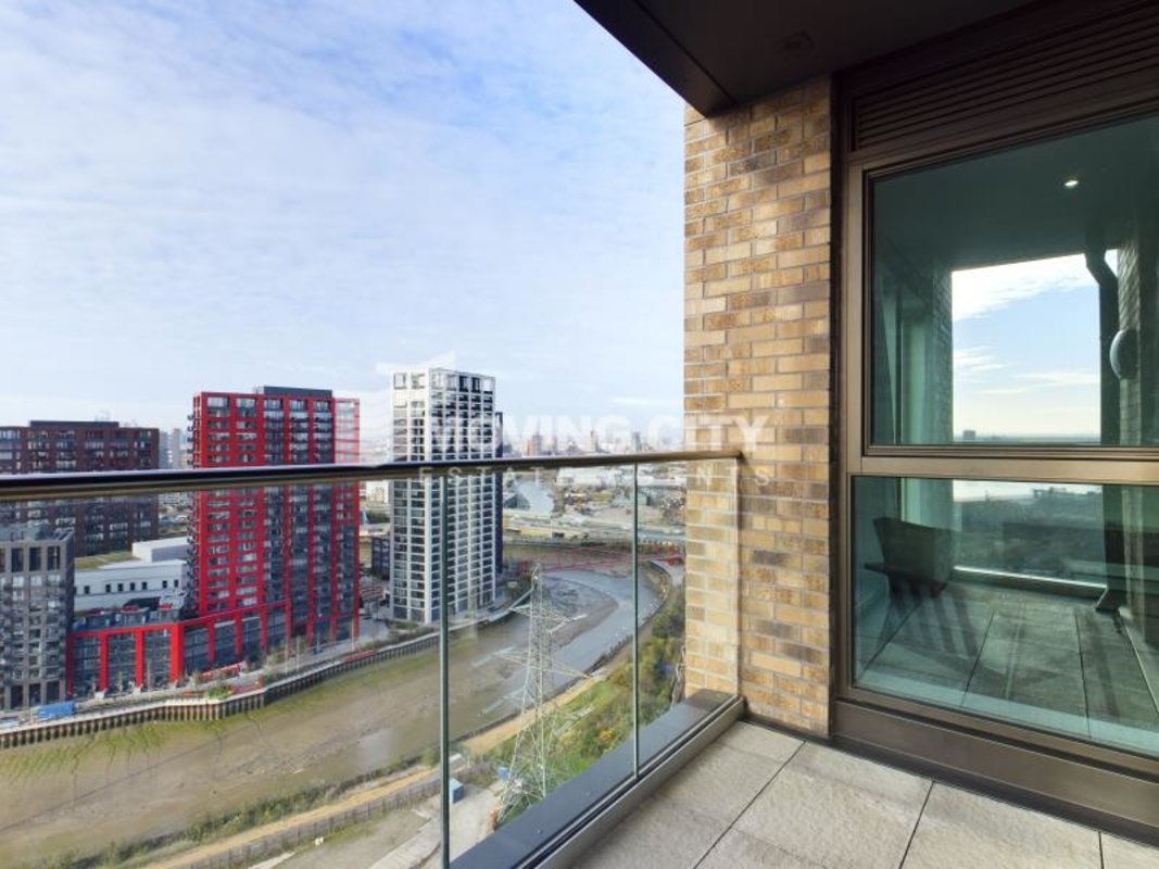 Apartment-let-agreed-Canning Town-london-3179-view6