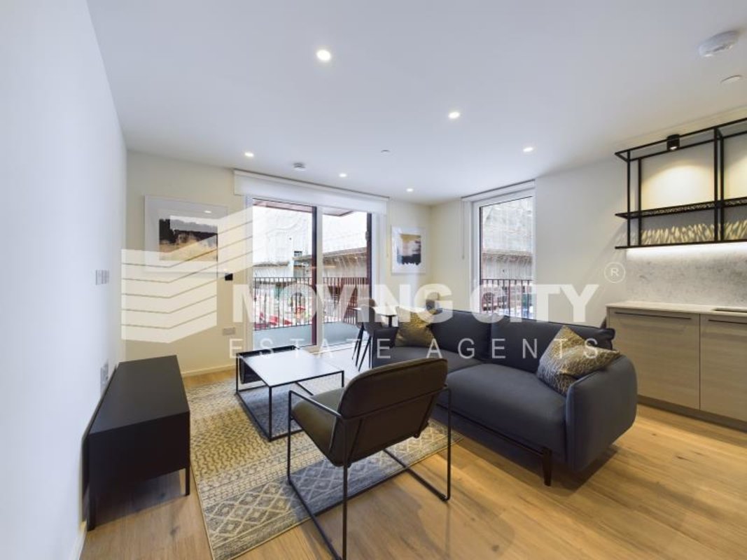 Apartment-let-agreed-Poplar-london-3445-view3