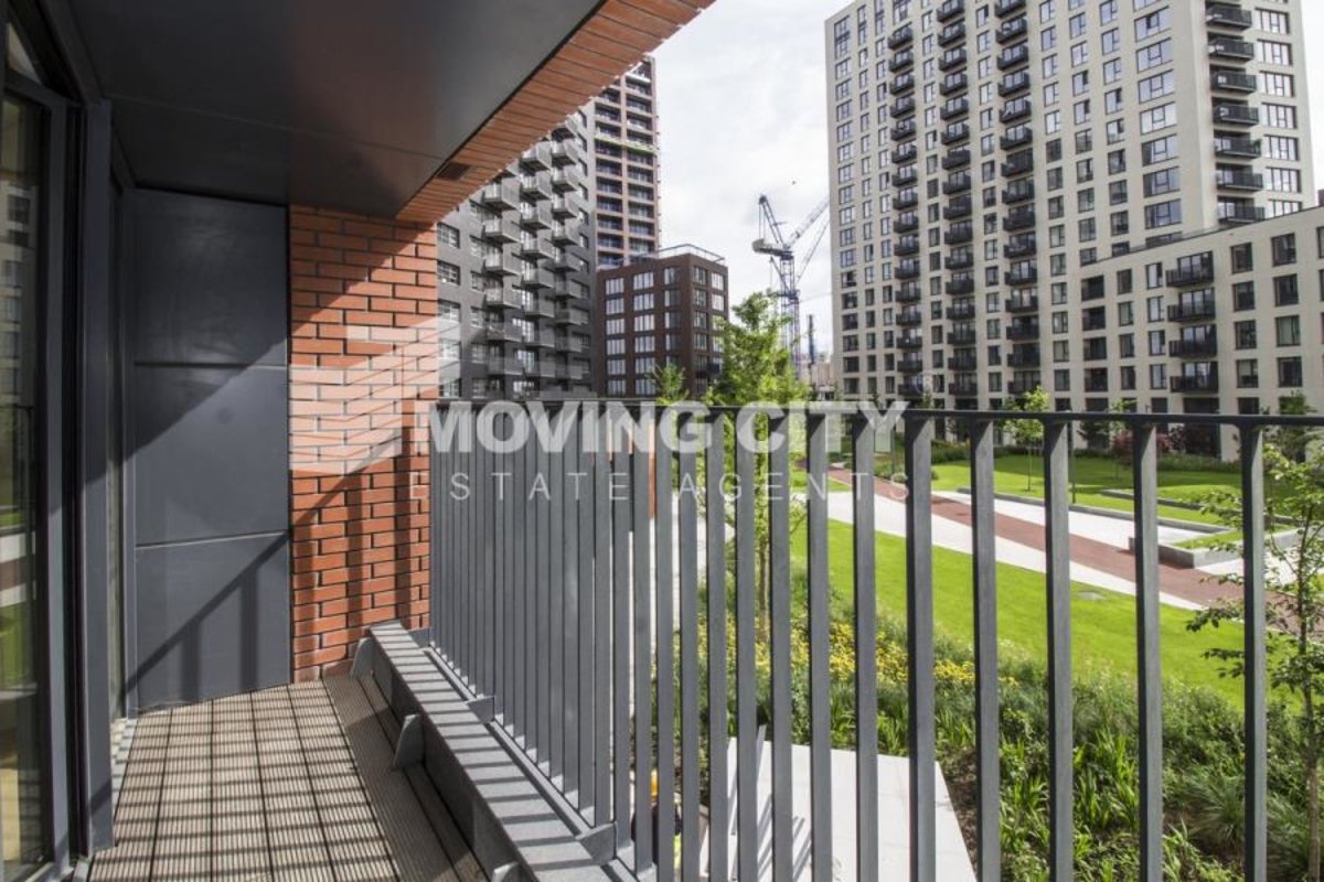 Flat-under-offer-Canning Town-london-3260-view5