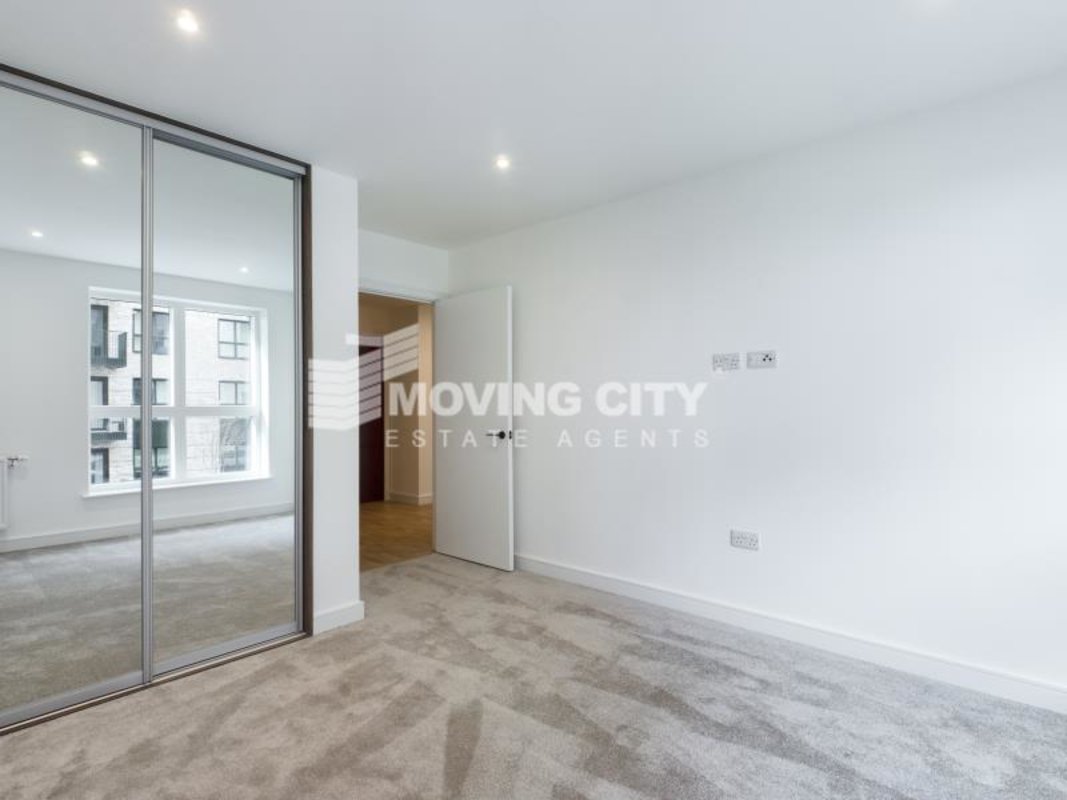 Apartment-let-agreed-Earls Court-london-3206-view6