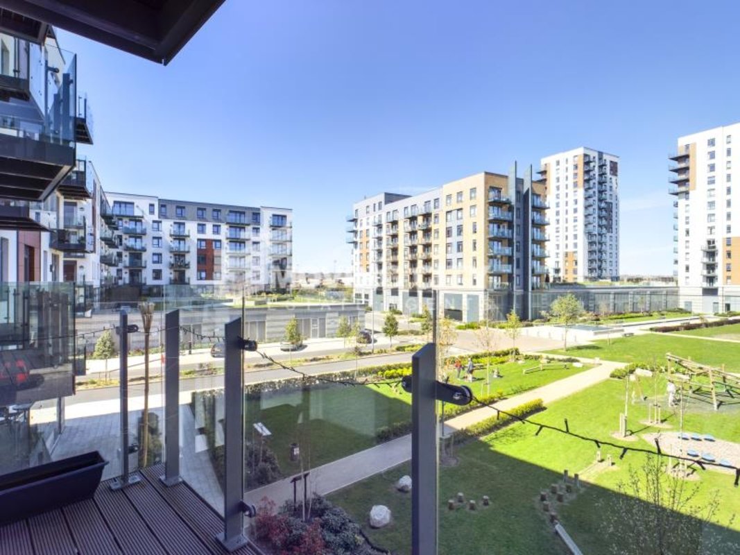 Flat-let-agreed-Gilingham-london-3414-view1