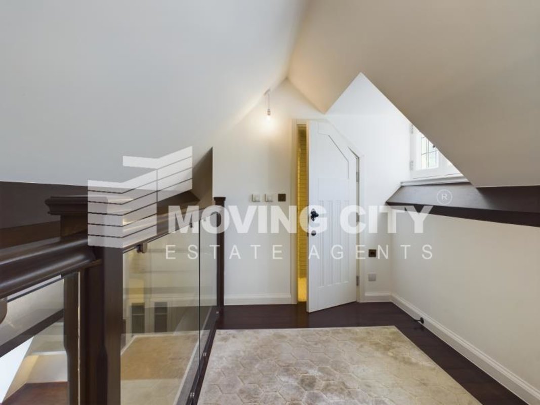 Apartment-let-agreed-Fitzrovia-london-3295-view6