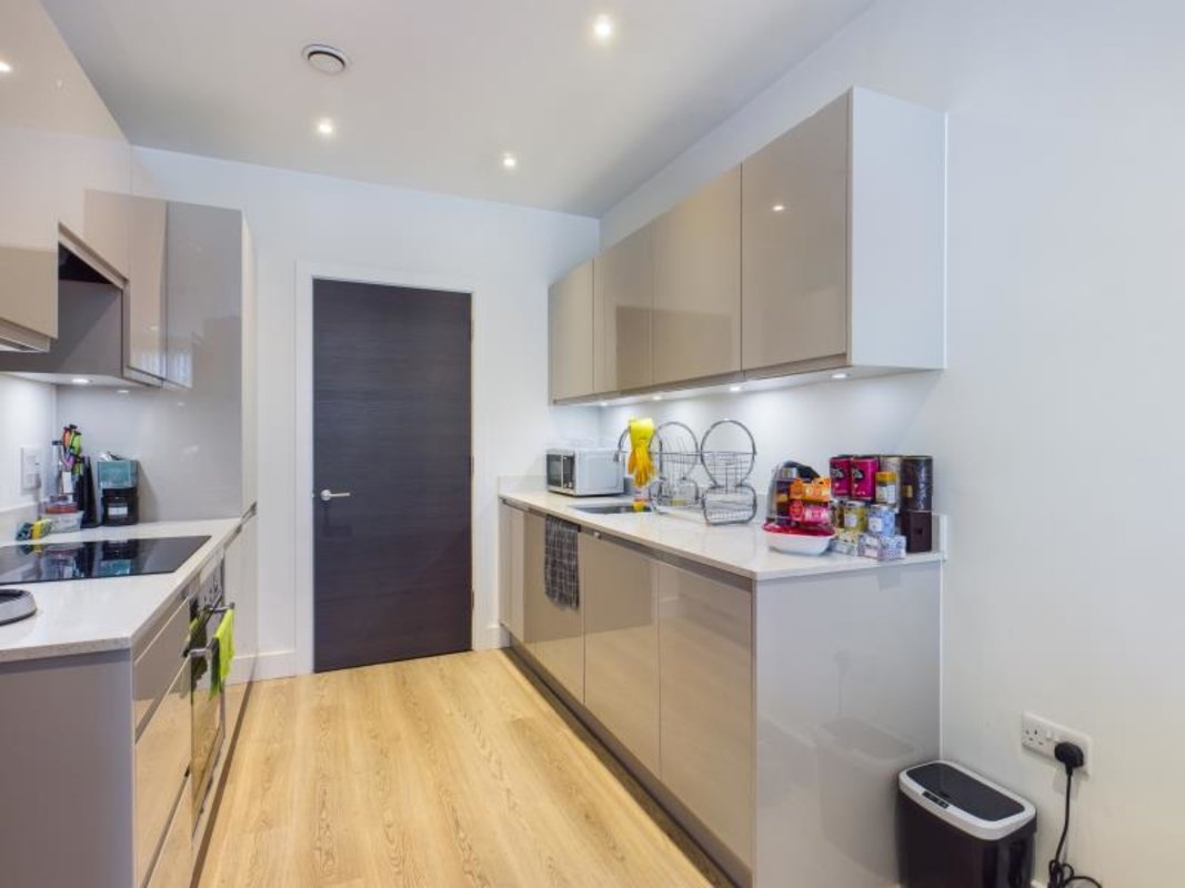 Flat-let-agreed-Poplar-london-3302-view3