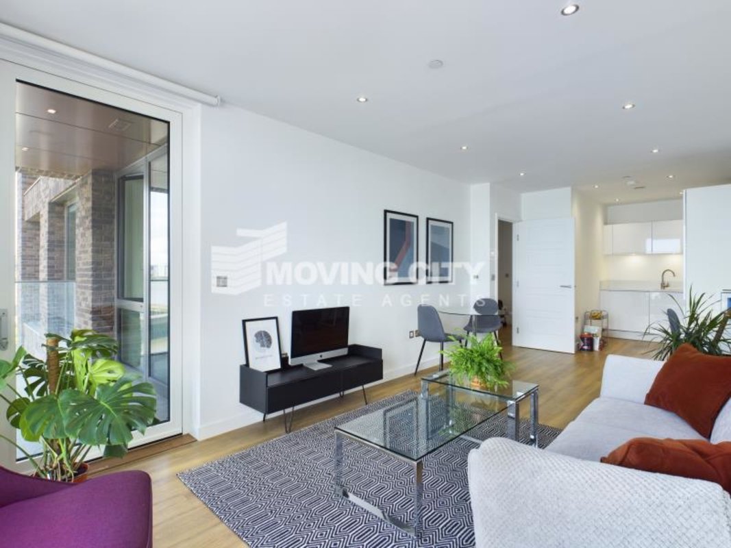 Apartment-under-offer-Royal Docks-london-3025-view2