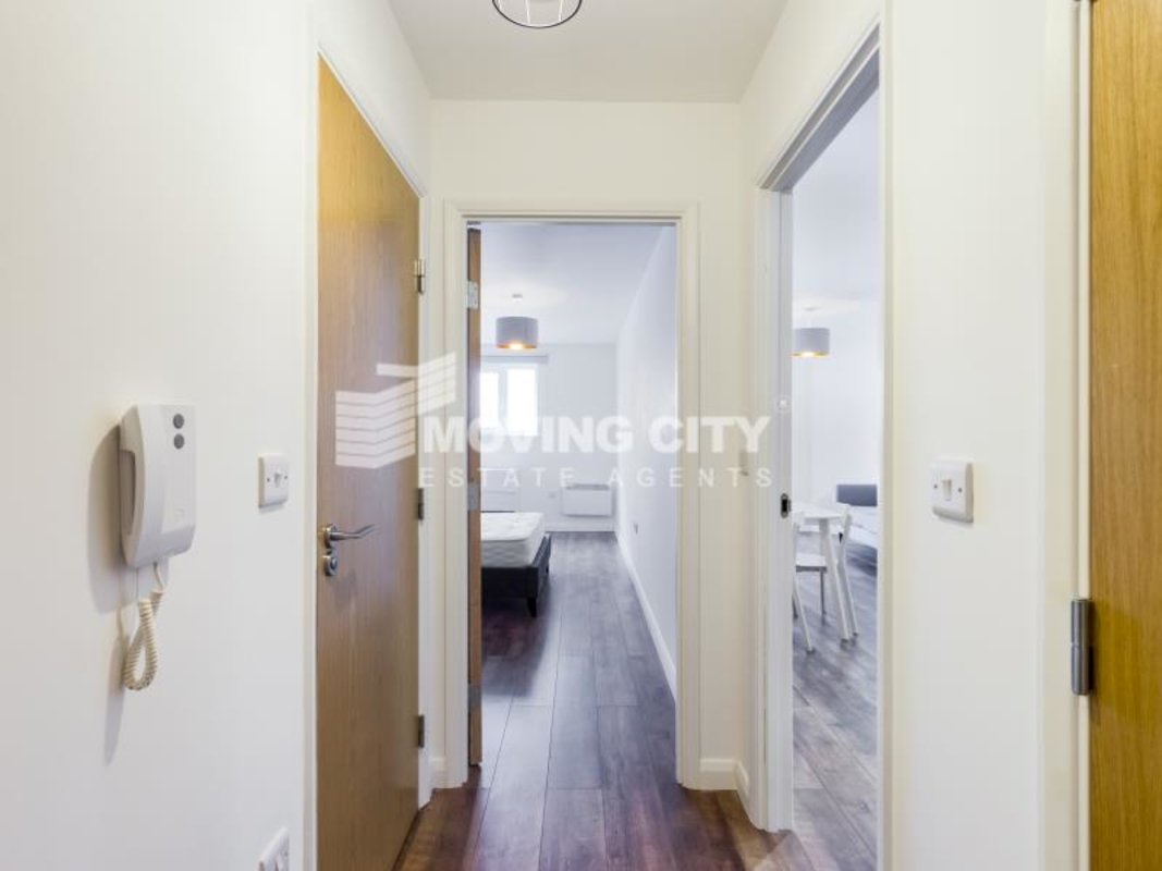 Apartment-let-agreed-Slough-london-2794-view5