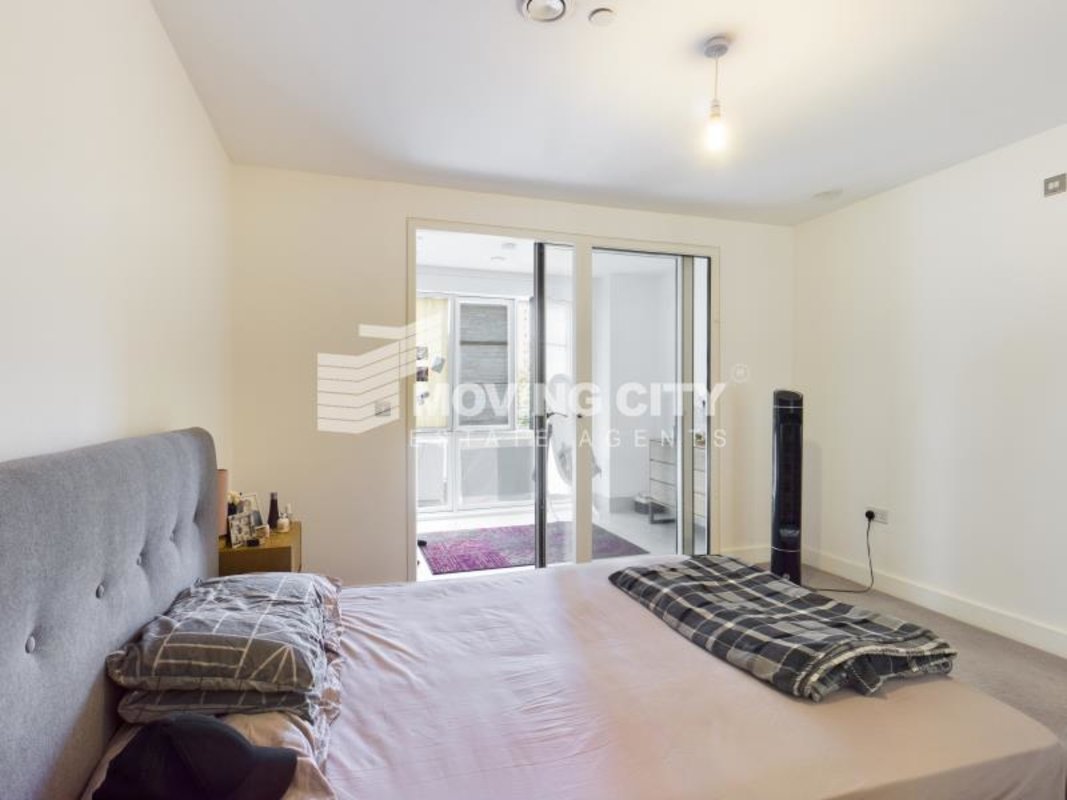 Apartment-let-agreed-Poplar-london-3275-view3