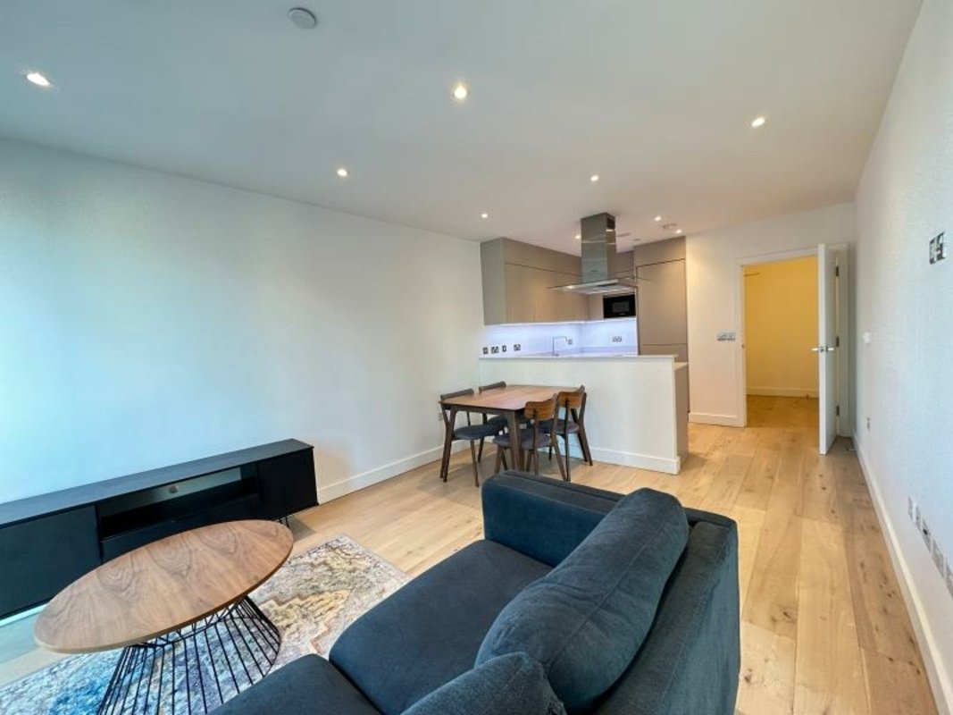 Apartment-to-rent-Poplar-london-3054-view1