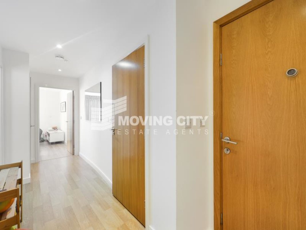 Apartment-let-agreed-Woodberry Park-london-3369-view6