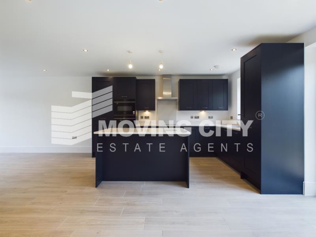 Detached-to-rent-Fleet-london-3502-view3