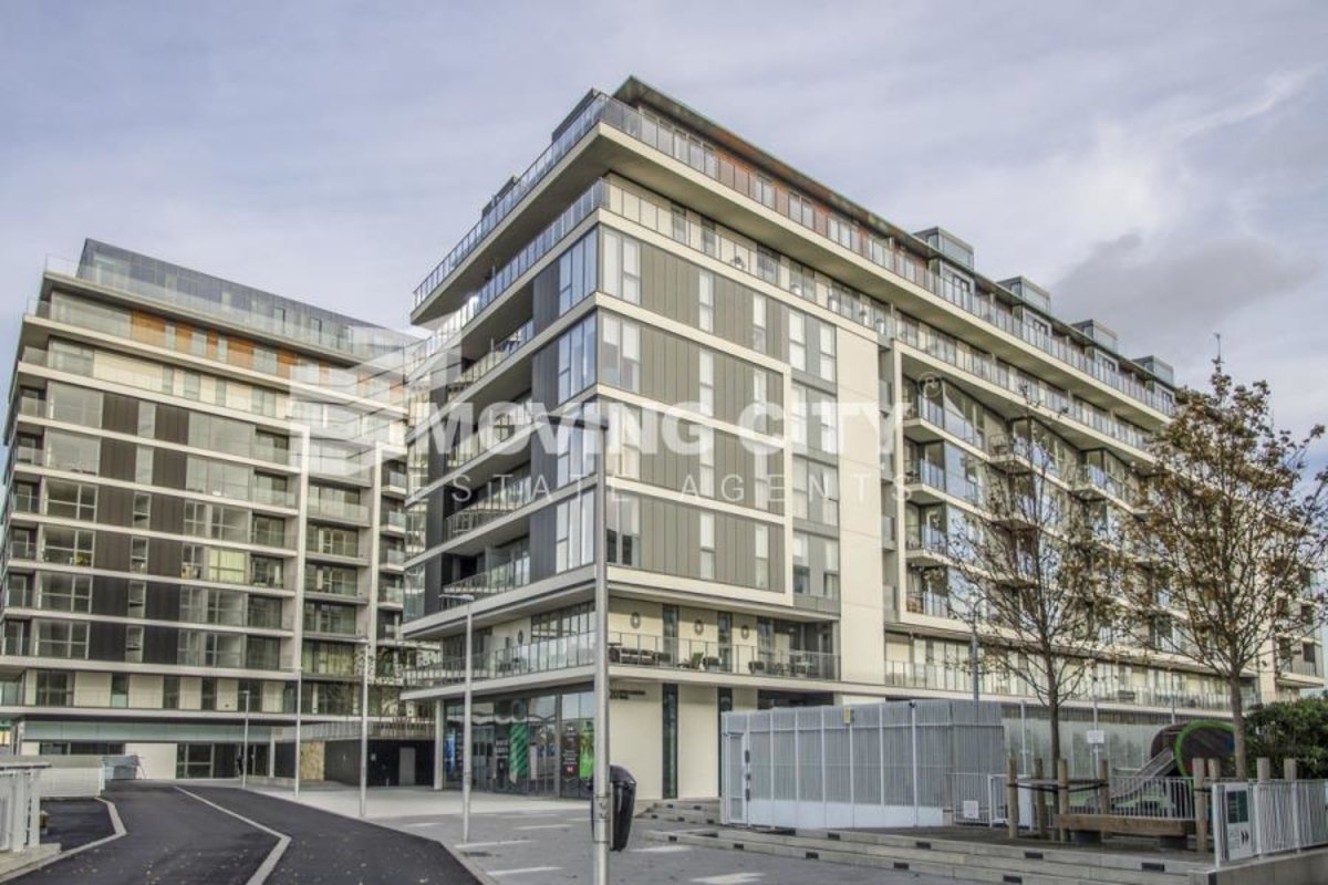Flat-let-agreed-Greenwich-london-3413-view4